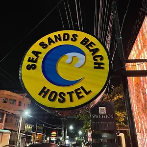  Hostel Sea Sands Beach Sri Lanka