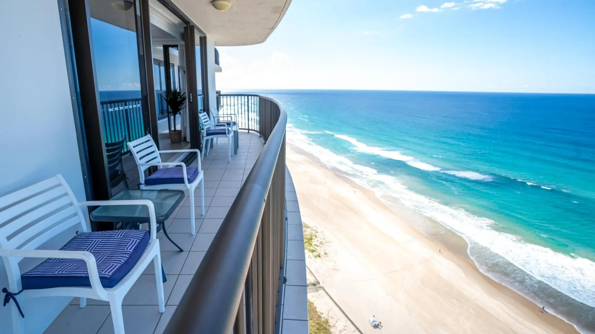 Surfers Aquarius On The Beach Aparthotel Gold Coast 4*,