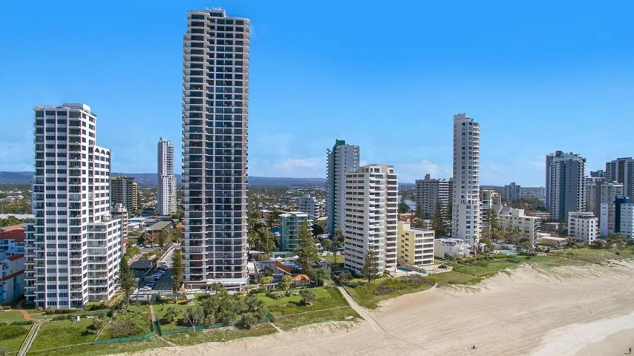 Surfers Aquarius On The Beach Aparthotel Gold Coast